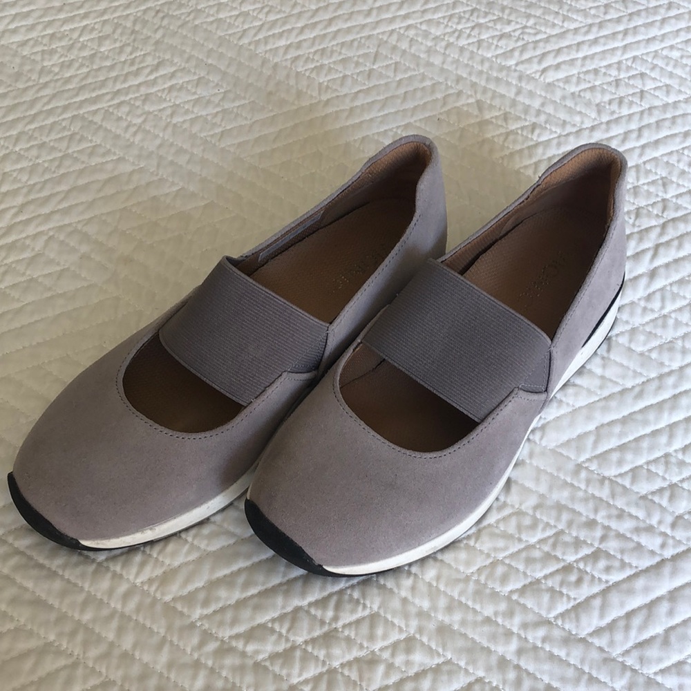 Vionic Cadee, Grey Suede, Mary Janes
